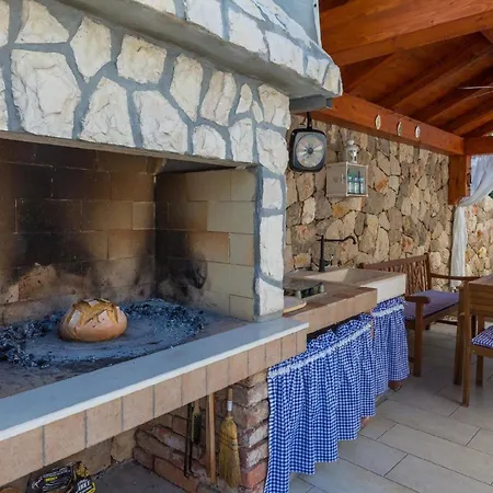 Hébergement de vacances Fuer 6 Personen Ca 90 Qm In Dramalj, Kvarner Bucht Crikvenica Und Umgebung